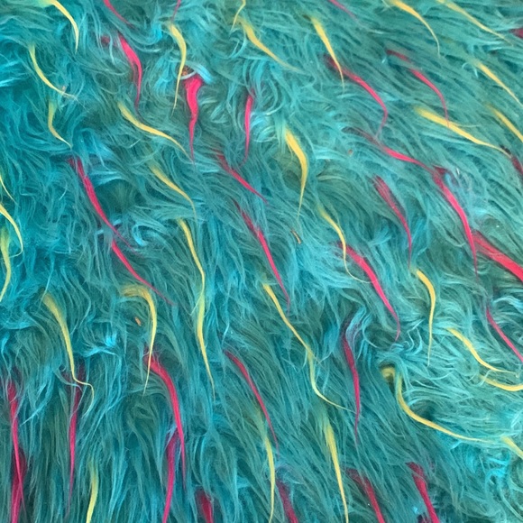 57” x 35 1/2” rug, very good used condition. - Picture 2 of 4